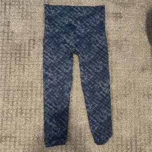 Women’s spanx leggings. Only worn a couple times in Perfect condition
